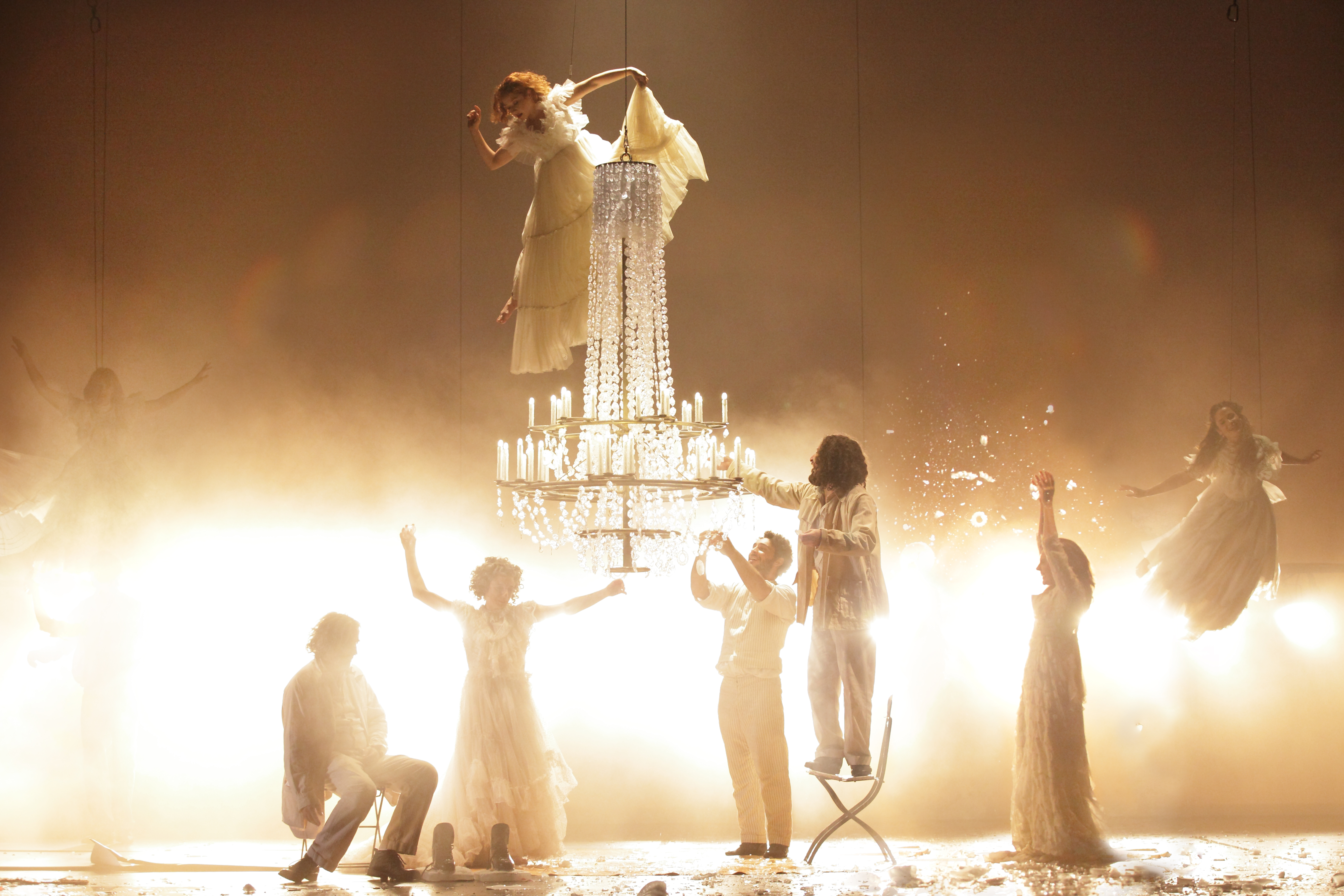 Donka Compagnia Finzi Pasca